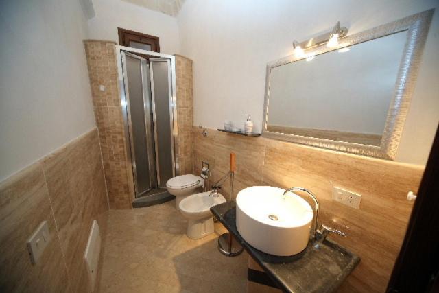 Martufello room 6